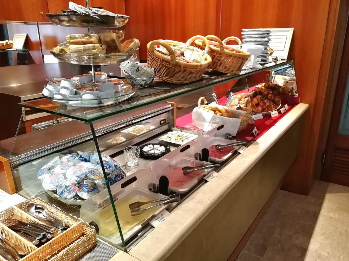Hotel Rosa 阿巴诺泰尔梅 外观 照片